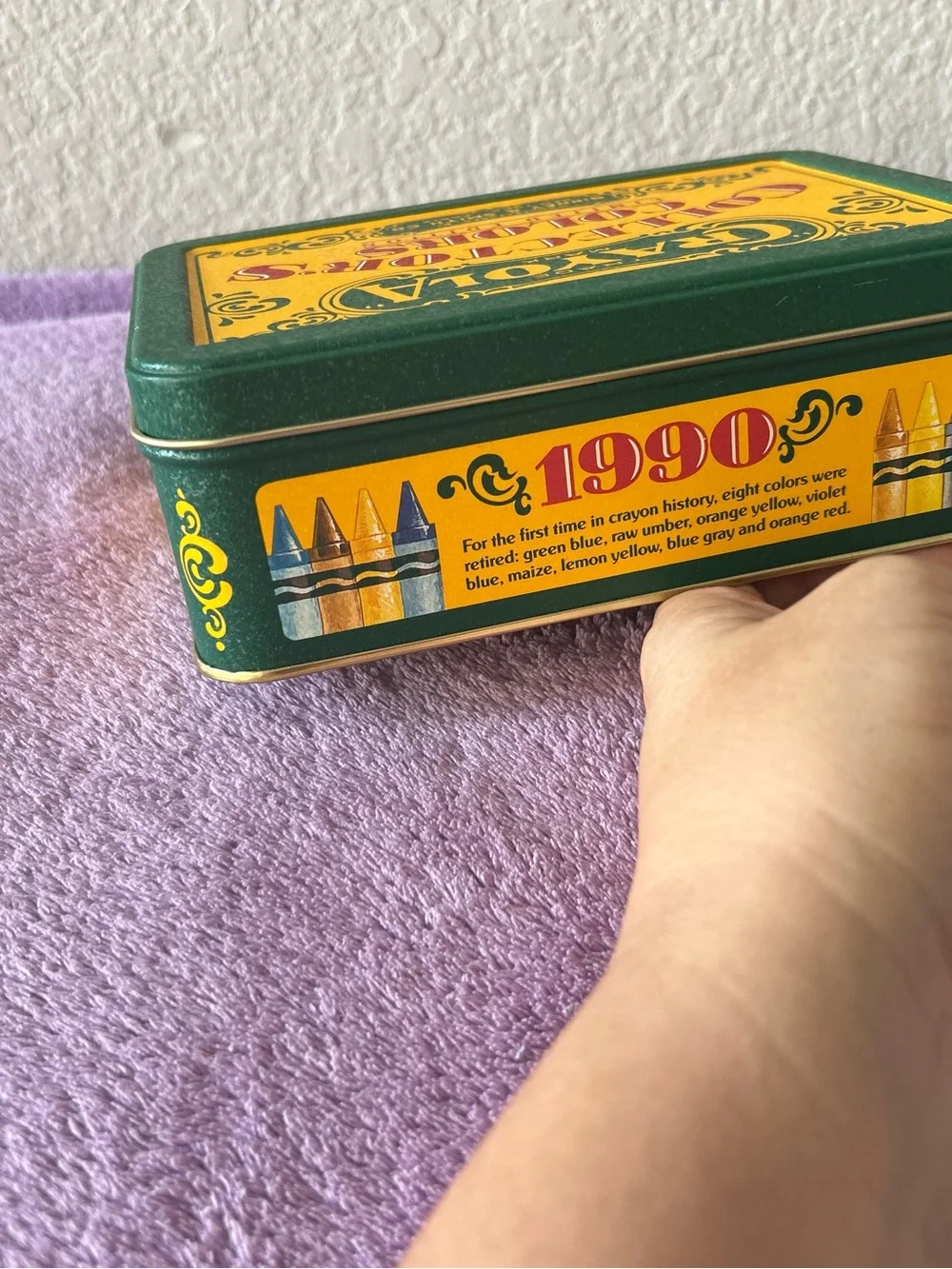 Vintage 1991 Crayola Collectors Colors Limited Edition Tin Crayon Box